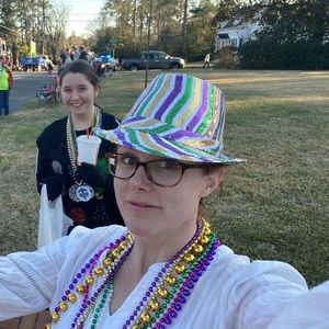 Meet your Posher, Kena